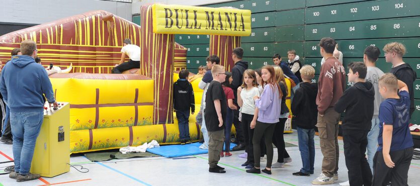 Buntes Fest zum Schuljahres-Abschluss